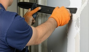 Fix Loose Drywall Tape with These 3 2026 Mud-Binding Hacks